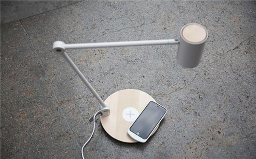 臺燈無線充電