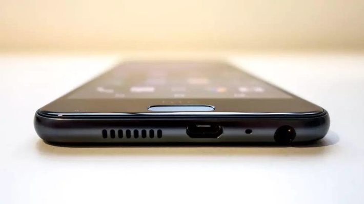 HTC 發(fā)布了一款 iPhone 6