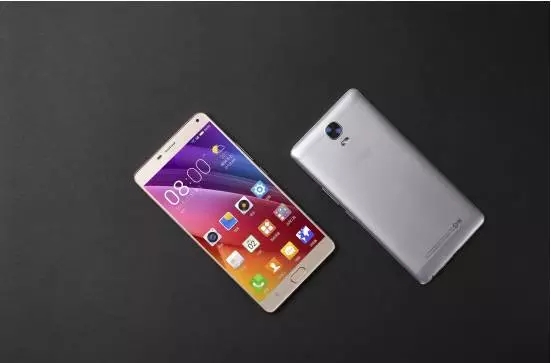 金立M5 Plus震撼發(fā)布 樹立超級(jí)續(xù)航新標(biāo)桿