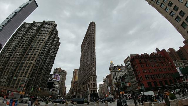 LG G5雙攝像頭的大問題：邊緣畸變嚴(yán)重