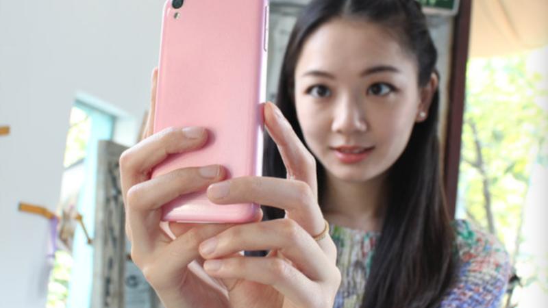 產(chǎn)品屢敗屢戰(zhàn)？沒(méi)關(guān)系，&ldquo;自拍產(chǎn)業(yè)&rdquo;的市場(chǎng)還大著呢！