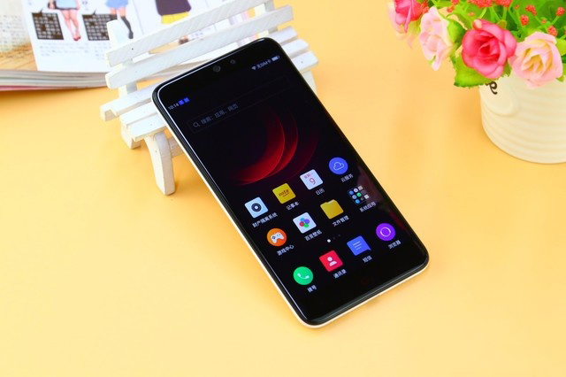 360手機(jī)新品N4發(fā)布并啟動預(yù)約 全網(wǎng)通999元 