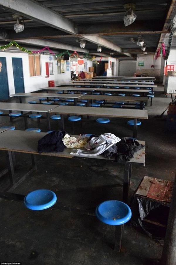 外媒：這就是蘋(píng)果iPhone上海代工廠(chǎng)宿舍