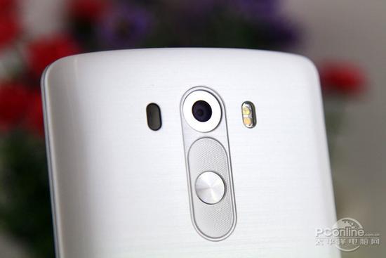 第一臺(tái)支持雙攝像頭的手機(jī)：LGP925