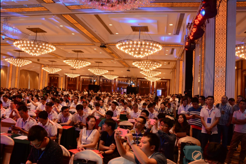 “大米創(chuàng)新·萬(wàn)店創(chuàng)業(yè)”大米手機(jī)新品發(fā)布會(huì)