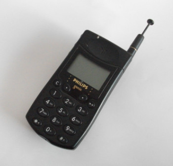 萬萬沒想到 曾經(jīng)的那些老手機已經(jīng)價值連城