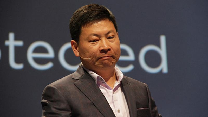 華為的焦慮癥：當(dāng)下的第一，既是榮耀，更是包袱