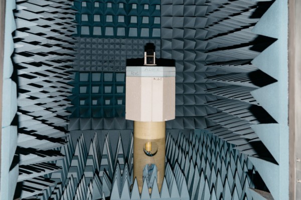 Moto Z幕后故事:聯(lián)想很瘋狂 用搭積木的方式造手機