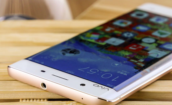 小米華為要上曲面屏？國產(chǎn)手機(jī)這是何苦