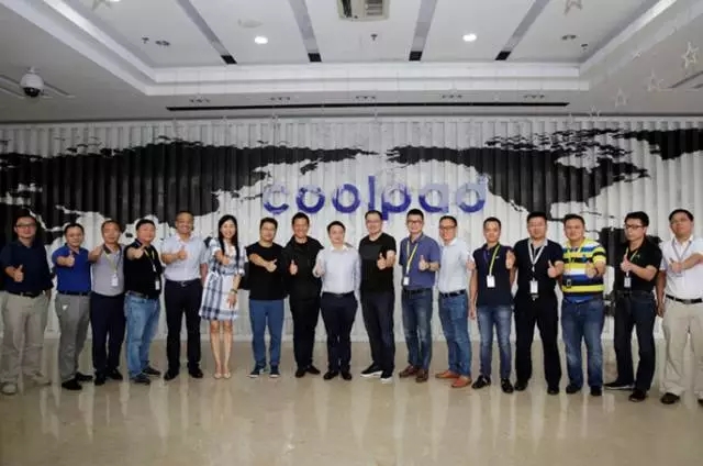 樂視控股與酷派集團(tuán)高管合影