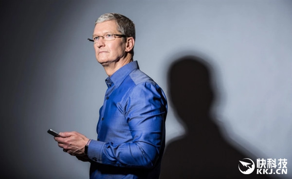 庫(kù)克拋蘋果股票:獲利2.4億元