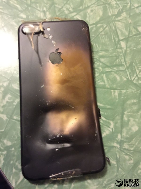 iPhone 7 Plus爆炸