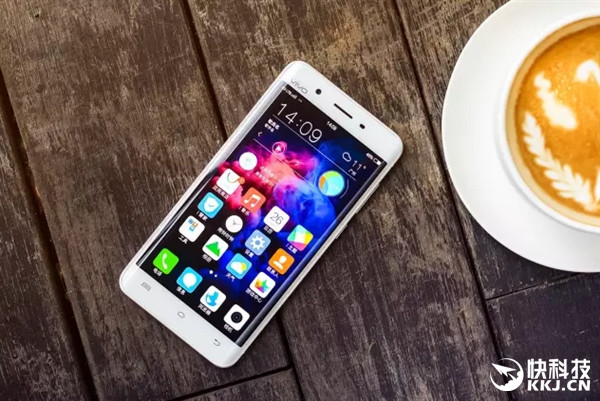 vivo今年出貨量有望7500萬(wàn)部:穩(wěn)居國(guó)內(nèi)前三