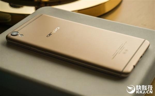 國產(chǎn)最火手機升級！OPPO R9s確定：拍照要逆天