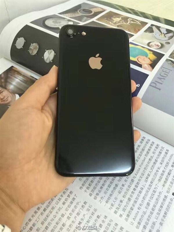 iPhone 6華強(qiáng)北爆改亮黑iPhone 7:成本百十塊