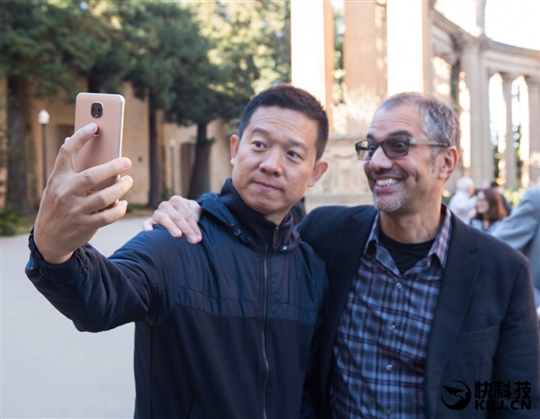 樂視首款A(yù)I手機(jī)曝光：四倍光學(xué)變焦+虹膜識(shí)別