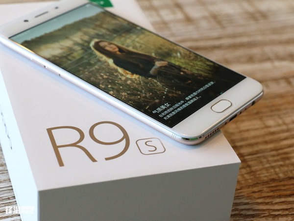 中國(guó)手機(jī)銷量排行榜:OPPO首次登頂 蘋果份額是其一半