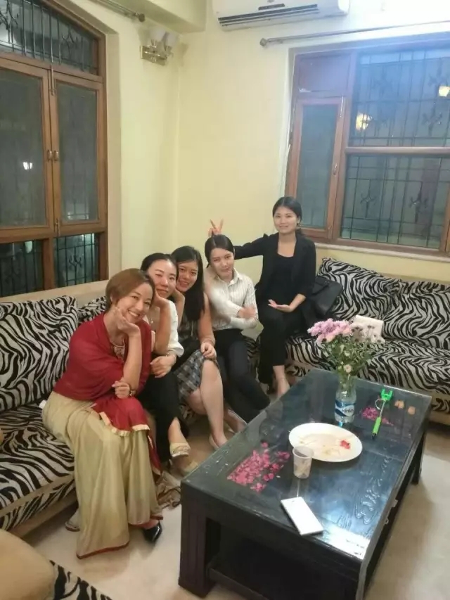 中國手機產(chǎn)業(yè)觀察團走進Intex、聞尚