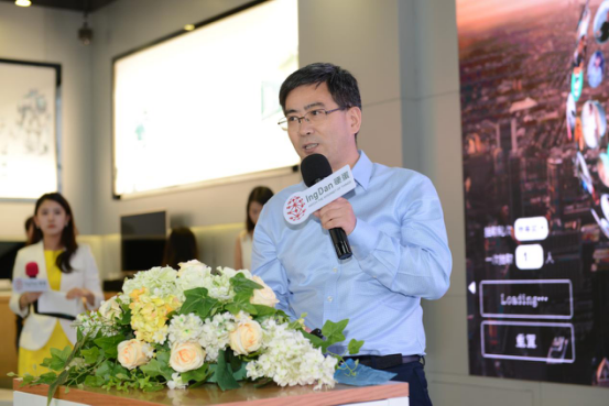 酷酷科技全景頭戴影院震撼來襲 AR迎來全新發(fā)展