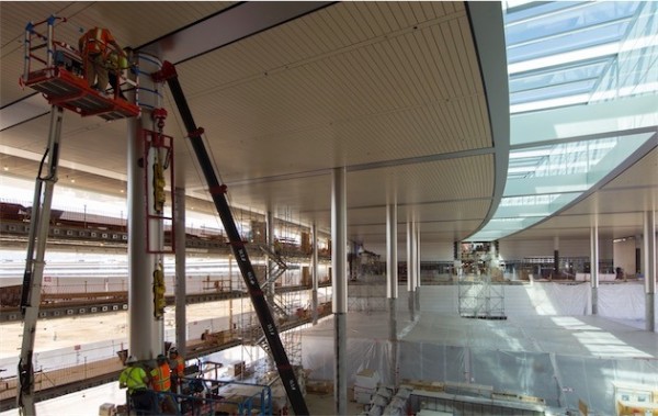 蘋果股價(jià)較36年前上市價(jià)增長18,492%