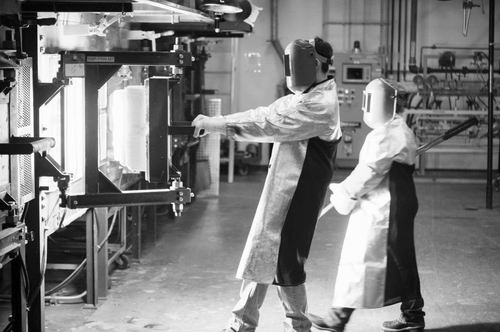 新型玻璃材料或促使可折疊可卷曲觸屏?xí)r代到來(lái)