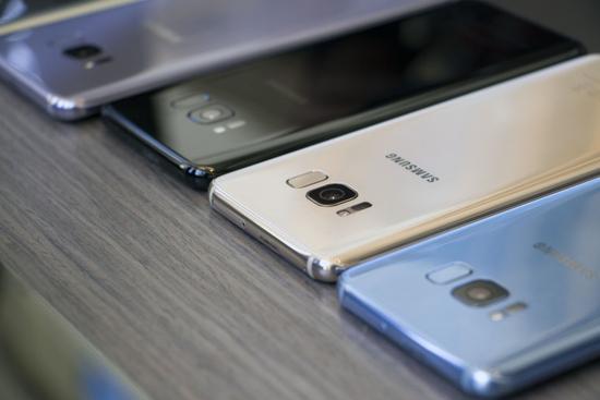 外媒:三星S8很出色,但并未引發(fā)“智能手機(jī)革命”