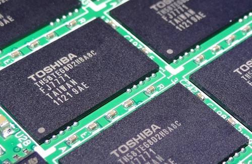 蘋(píng)果、富士康等公司組團(tuán)競(jìng)購(gòu)東芝芯片