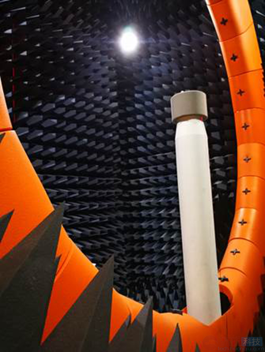 華為手機(jī)開(kāi)放日:“世界末日實(shí)驗(yàn)室”首次曝光