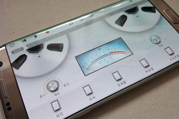 三星Galaxy S7 Edge屏幕被評(píng)為“年度顯示屏”