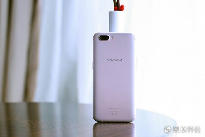 OPPO R11發(fā)布:售價2999元 半個娛樂圈的明星都來了