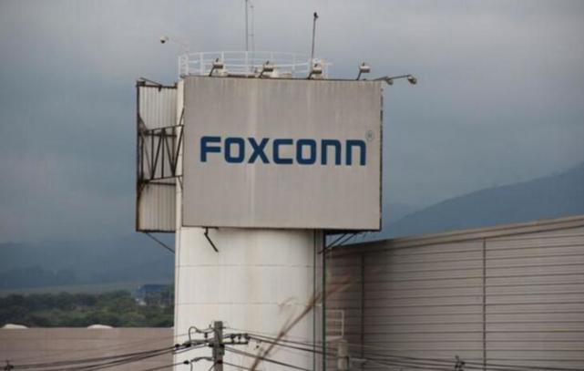 工人效率低 富士康或停巴西iPhone產(chǎn)線