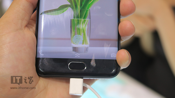 vivo隱形指紋識別技術正式亮相