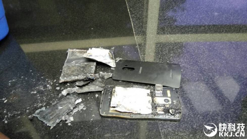 一部國產(chǎn)手機(jī)在印度爆炸:老外嚇壞