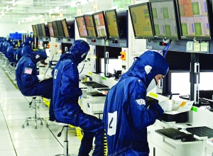 南昌打造移動智能終端產(chǎn)業(yè)基地 將年產(chǎn)2億臺智能手機