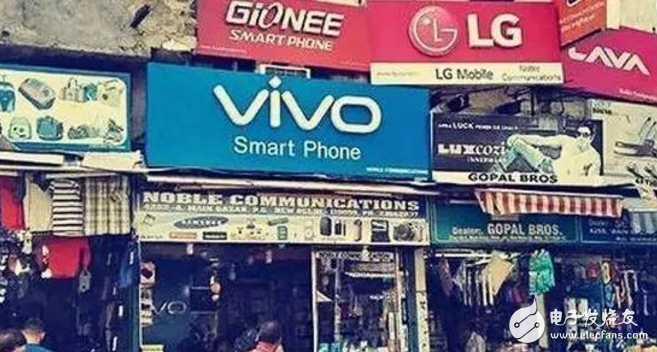 印軍連夜撤離洞朗：中印對(duì)峙的背后！中國(guó)手機(jī)在印度的產(chǎn)業(yè)該何處何從？