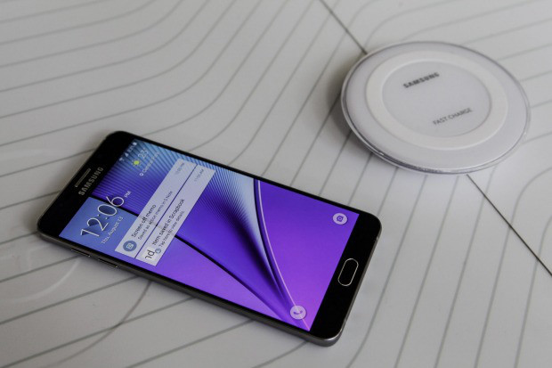 iPhone 8扛起大旗 將推動(dòng)無線充電技術(shù)快速普及