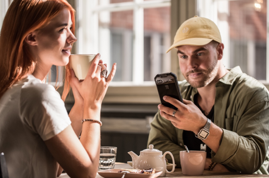 中國戰(zhàn)狼級(jí)AGM手機(jī)：憑啥成為全球戶外手機(jī)第一