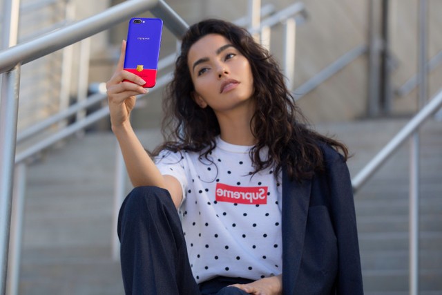 OPPO R11巴薩限量版火遍海峽兩岸