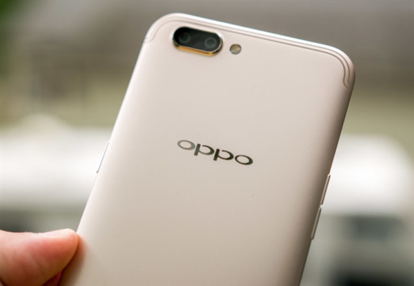  臺(tái)灣賣(mài)最好的手機(jī)是它！第二名亮了