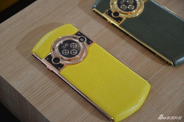 國(guó)產(chǎn)手機(jī)血海中 這家公司如何靠萬(wàn)元機(jī)悶聲發(fā)大財(cái)