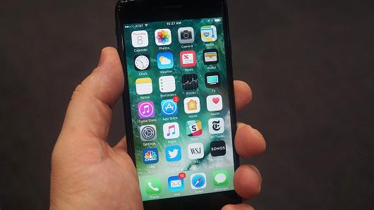 IDC:iPhone 8將推動明年蘋果手機出貨量增長9.1%