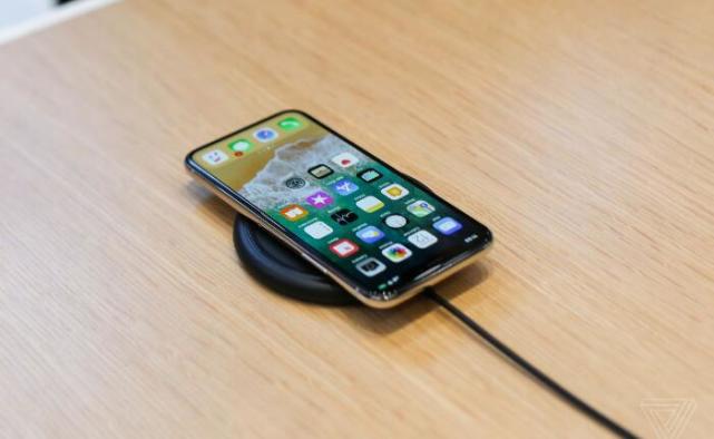 智能手機為何越賣越貴？消費者追求差異化所致