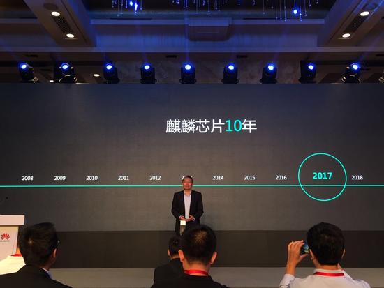 華為Mate10將發(fā)布：AI芯片麒麟970會(huì)帶來哪些功能