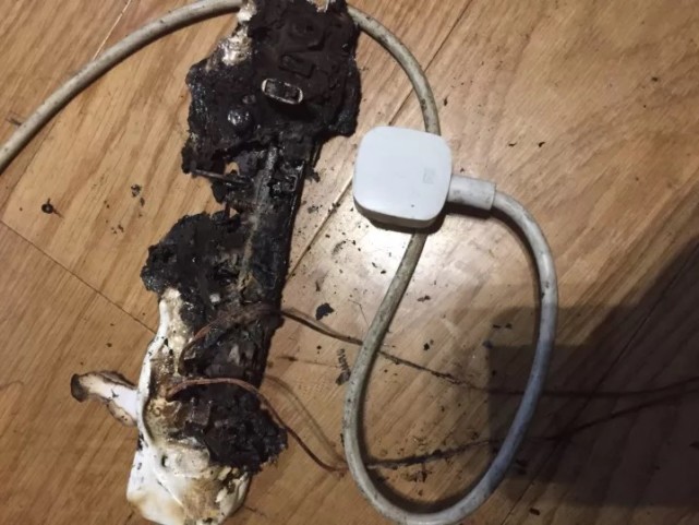 疑似小米插線板自燃引發(fā)室內(nèi)火災(zāi) 官方稱產(chǎn)品合規(guī)