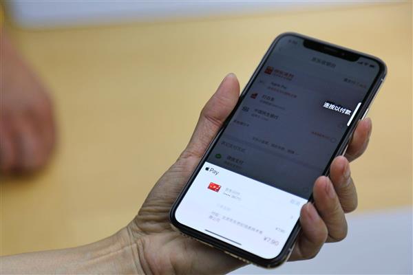 iPhone X國行版上手:瞬間接受“劉海”