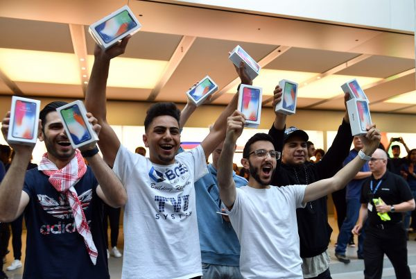 英媒:iPhone X助蘋果三季度重奪最賺錢公司桂冠