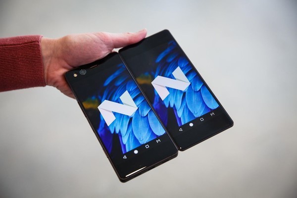 全面屏過(guò)時(shí)了 華為OPPO等大批廠商正研發(fā)雙屏折疊手機(jī)