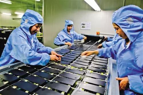 從筆記本和汽車到智能手機(jī) 重慶三大電子產(chǎn)業(yè)深度分析