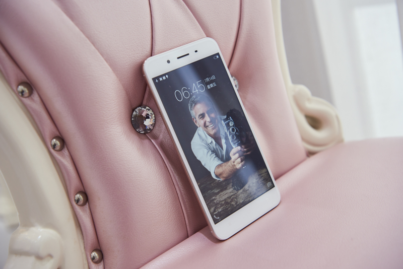 給年輕人&ldquo;刷臉&rdquo;新體驗！vivo Y66i 強勢登場