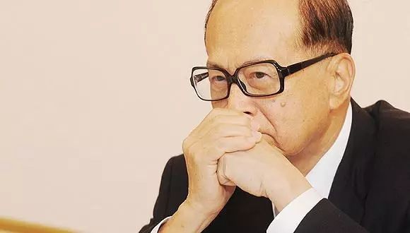 香港&ldquo;殖民地思維&rdquo;令李嘉誠慘失2000億，出路何在？